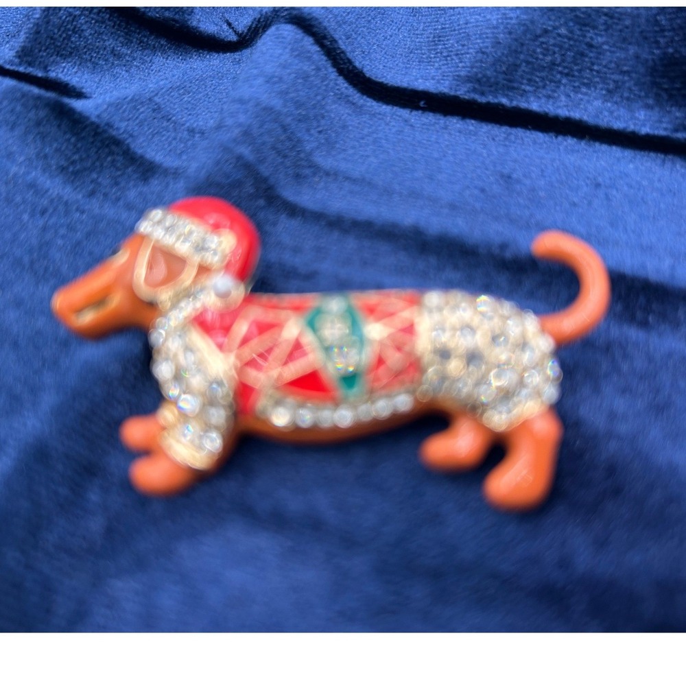 Dachshund Brooch Women OS Red Good Holiday Wiener Dog Rhinestone Pin